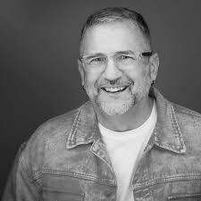 George Mclaughlin's Instagram, Twitter & Facebook