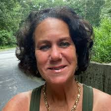 Tammy Gram's Instagram, Twitter & Facebook