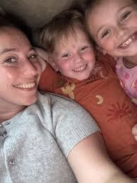 Danielle Doss's Instagram, Twitter & Facebook