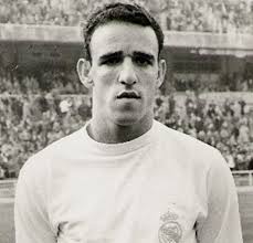 O primeiro brasileiro a vencer a Champions League comemora hoje 88 anos