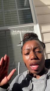 Noelle Edwards (@noelleedwards_)'s video of love island