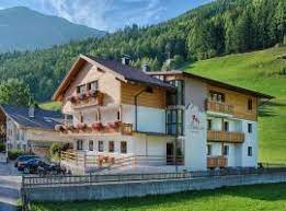 Gli appartamenti per gli ospiti sono arredati in modo moderno e confortevole. I 10 Migliori Appartamenti Valle Aurina Italia Booking Com