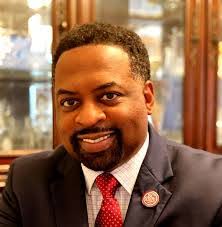 Terrell Roach's Instagram, Twitter & Facebook