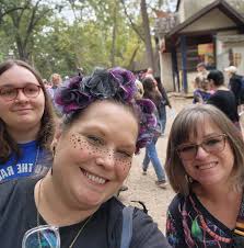 What local shops in Lawrence sell local people's handmade work?