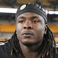 Kaleb Johnson reacts to kickoff mistake, what #Steelers teammates, Mike  Tomlin said