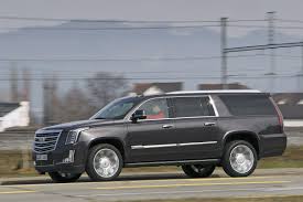 Take pleasure in the silky smooth shifting from the automatic. Cadillac Escalade Esv Platinum Fahrbericht Bilder Autobild De