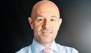 Lucio Fernández defiende unos profesionales íntegros capaces de asumir más  responsabilidades