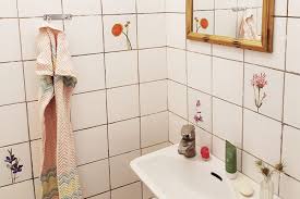 Fliesenaufkleber Neues Leben Fur Kuche Und Bad Home Junkie