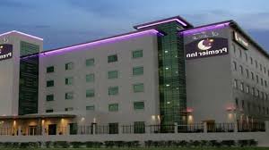 Während ihres aufenthalts im premier inn dubai international airport hotel können sie gerne den pool auf dem dach und das restaurant besuchen. Hotel Premier Inn Dubai International Airport Book Direct