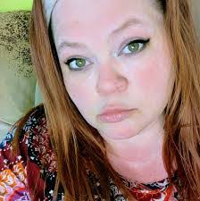 Kelly Talmage's Instagram, Twitter & Facebook