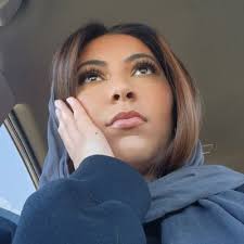 Miranda Gray (@mirgray)