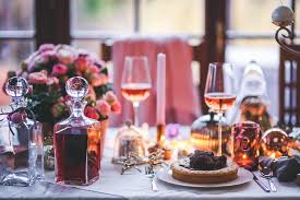 Centerpiece keep the centerpiece short so that you can see your pals across the table. Rise To The Occasion By Choosing The Best Rose Wine For Your Summer Parties Vinfolio Blog