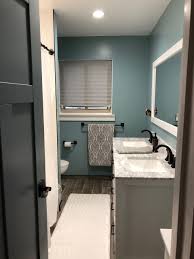 Maybe you would like to learn more about one of these? Unser Fertiges Badezimmer Mit Der Farbe Sherwin Williams Interesting Aqua In 2020 Bathroom Inspiration Modern Master Bathroom Decor Luxury Master Bathrooms