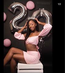 21st Birthday Outdoor Birthday Photoshoot Ideas For Adults Nickogordonphotography Located In Miami Florida Dadollhouse For More 21st Birthday Photoshoot Birthday Photoshoot Birthday Photos