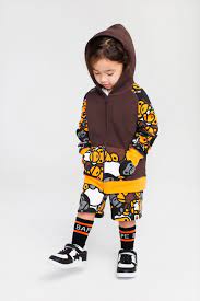 1993年4月1日、東京・原宿にて創業。ファッションブランド〈a bathing ape®〉を展開。店舗として「bape store®」「bapexclusive™」「bape kids®」「a bathing ape pirate store®」を中心に運営し、ワールドワイドに事業を拡大している。 Lookbook 2016ss Kids Kids Lookbook Kids Clothes Online Shopping Bape Kids