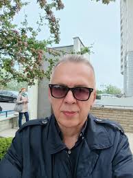 loneliness is a precious gift that allows us to discover the true meaning  of friendship and love!