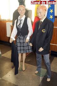 Banchet colegiul national ferdinand i. Elevii Din Alecsandri Si Au Ales Uniformele Ziarul De BacÄƒu