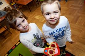 Dzień babci to świeckie święto ustanowione by uczcić babcie. Kiedy Jest Dzien Babci Zyczenia Wierszyki Sms Gazeta Wroclawska