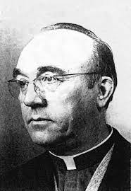 Paul Priester's Instagram, Twitter & Facebook