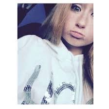 Alexis Decker's Instagram, Twitter & Facebook