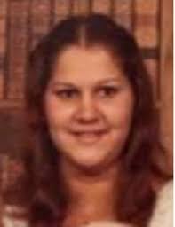 Elizabeth Umstead's Instagram, Twitter & Facebook