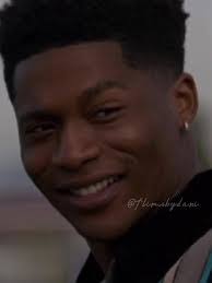 Darnell Hayes's Instagram, Twitter & Facebook