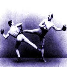 Savate fouetté kick in savate also known as french footfighting, french boxing, french kickboxing1. Savate Historie