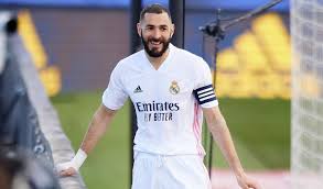 وبحسب المجلة الفرنسية الشهيرة فإن ديديه ديشامب مدرب فرنسا يفكر في إعادة بنزيما للمشاركة مع منتخب الديوك الذي يستعد لخوض منافسات بطولة يورو 2020 الشهر المقبل. Ø¨Ù†Ø²ÙŠÙ…Ø§ ÙŠÙÙƒØ± ÙÙŠ Ù…ØºØ§Ø¯Ø±Ø© Ø±ÙŠØ§Ù„ Ù…Ø¯Ø±ÙŠØ¯ Ø§Ù„Ù…ÙŠØ§Ø¯ÙŠÙ†
