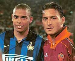 🗣 Ronaldo: "Diría que hay cuatro jugadores que no ganaron el Balón de Oro,  pero que creo deberían haberlo conseguido: Alessandro Del Piero, Paolo  Maldini, Francesco Totti y Raúl. También agregaría a