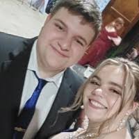 Bethany Peters's Instagram, Twitter & Facebook