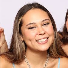 Isabella Mcpherson's Instagram, Twitter & Facebook