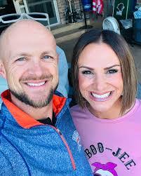 Warren Cunningham's Instagram, Twitter & Facebook