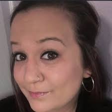 Liz Ervin's Instagram, Twitter & Facebook