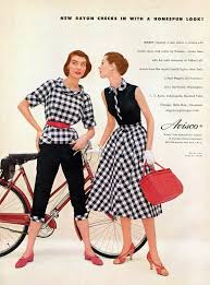 Vedi la nostra avisco selezione dei migliori articoli speciali o personalizzati, fatti a mano dai nostri negozi. My Vintage Vogue Avisco 1955