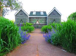 The Bottle Houses Les Maisons De Bouteilles English Bottle House Prince Edward Island Gable House