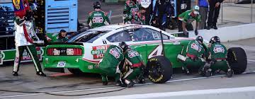 Some weeks are easier than others, but who to select a quick start when the race begins will bode well for kahne as he looks to start lapping cars on the short track and attempt to pass logano who starts at the pole. Nascar At Homestead Dfs Strategy Analysis Draftkings Picks For Sunday S Dixie Vodka 400 Fantasylabs