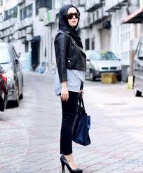 Step into my office with vivy yusof. Chic Talk With Vivy Yusof Of Fashionvalet Firstclasse