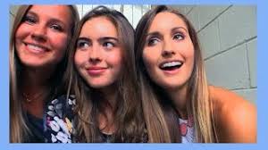 Emma Kidd Roxy King Sydney Rae CROWDED HOUSE Don't Dream It's Over