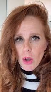 #NOTICIA María Castro está embarazada de la que será su tercera hija y su  tercera cesárea. La actriz reflexiona sobre este tema en sus redes y avisa  que aunque no está nerviosa con este hecho sí le ...