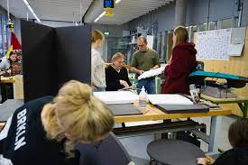 Studiengang Bachelor Innenarchitektur Hft Stuttgart Bachelor innenarchitektur (fachrichtung) | an den berührungspunkten von architektur und design beschäftigt sich diese studienrichtung mit der.