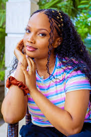 Umuririmvyikazi Iry Tina ari trop sexy mugani wa yandirimbo ya big fizzo  yitwa '' trop sexy '' 😍😍 dukurikire kuri youtube uciye hano  https://www.youtube.com/channel/UCSE01s3lF70LKeSccGgWhDw