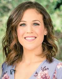 Happy birthday to Erin Krakow (born September 5, 1984)‼️💐🎁🥳🎊💝🎈🎏🎉🪅