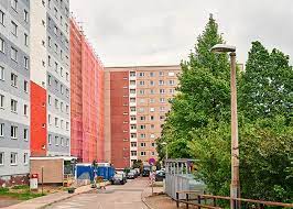 Online einen termin beim bürgerservice machen, mit der bescheinigung deines vermieters eben all die kleinigkeiten, die beim wirklich richtig selbstständigen leben und wohnen nicht fehlen dürfen. Smartes Quartier In Jena Lobeda Wird Noch Digitaler Jenaer Nachrichten