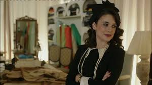 Sira Quiroga Su Nueva Vida Comienza Como La Gran Modista Aris Agoriuq Tiempo Entre Costuras Moda De Los Anos 30 Moda De Hollywood