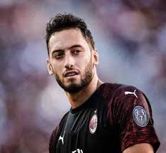 Hakan Calhanoglu Kimdir Kac Yasinda Hakan Calhanoglu Aslen Nereli Baksana Bi