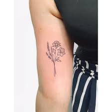 Another Sweet Lavender And Daffodil Bunch Lavender Tattoo Daffodil Tattoo Narcissus Flower Tattoos