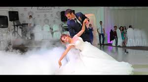 Este parte a trustului centrul national media care include si televiziunea national tv. Top Melodii Romanesti Pentru Valsul Mirilor Ghidul Tau De Nunta By Studioblitz