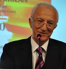 Esmai Hüsna: Aziz (Üstün, Güçlü Şerefli)