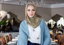 Kadang kala apabila ke butik. Followlofa Neelofa Stars In Her Own Reality Series On Hurr Tv Lipstiq Com