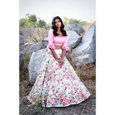 Whatever your style, there is a crop top to suit every style and every body. 540 Croptop Ideas Indian Designer Wear Lehenga Designs Indian Outfits